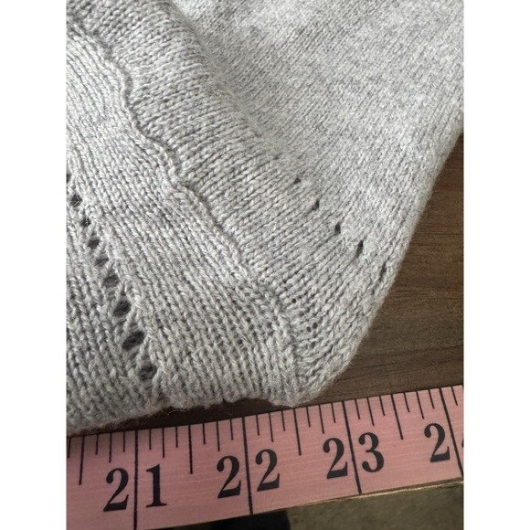 Y2K American Eagle Sweater Wool Medium Off Shoulder Lightweight Minimalist Chic - Picture 6 of 8